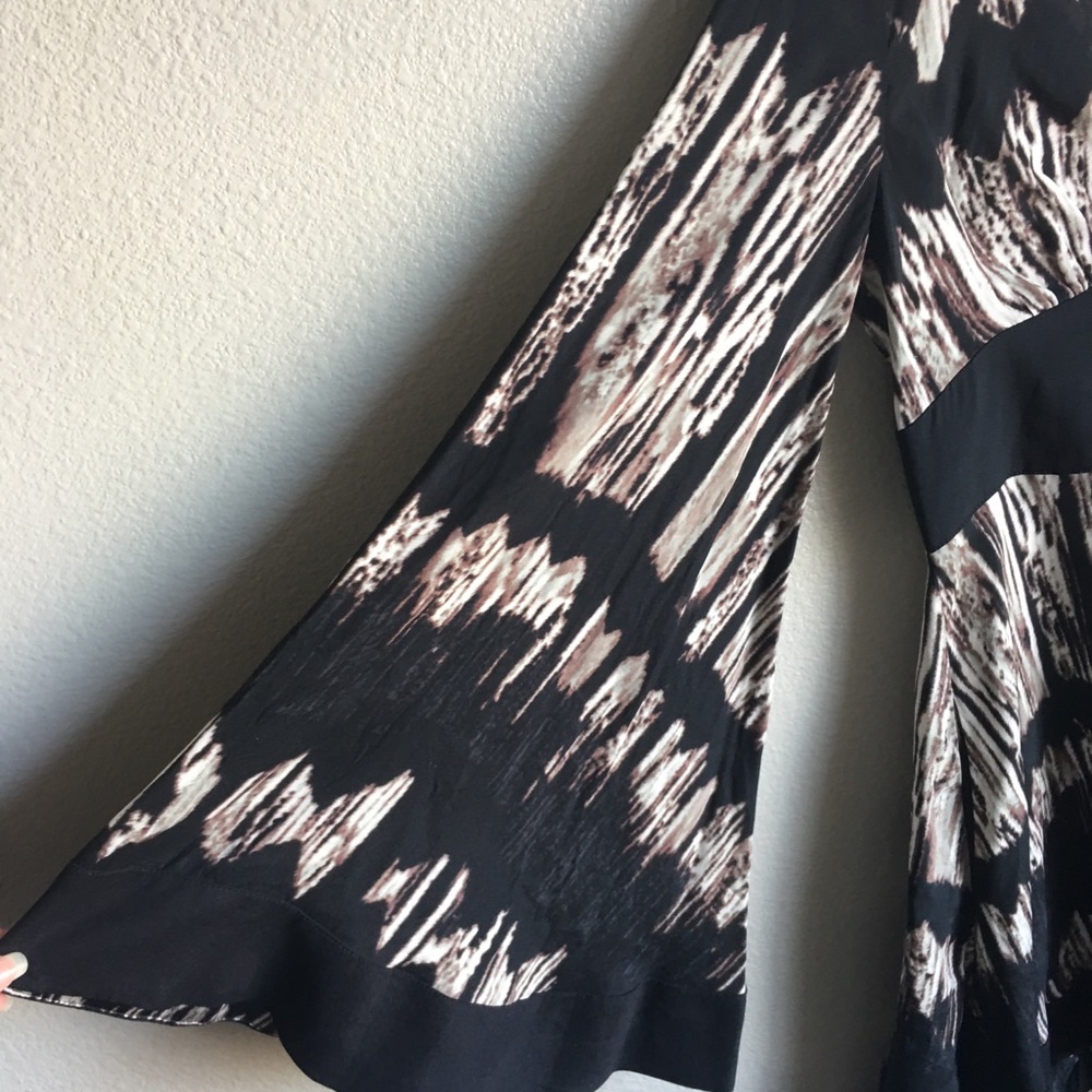 Retro Patterned Blouse - image 3